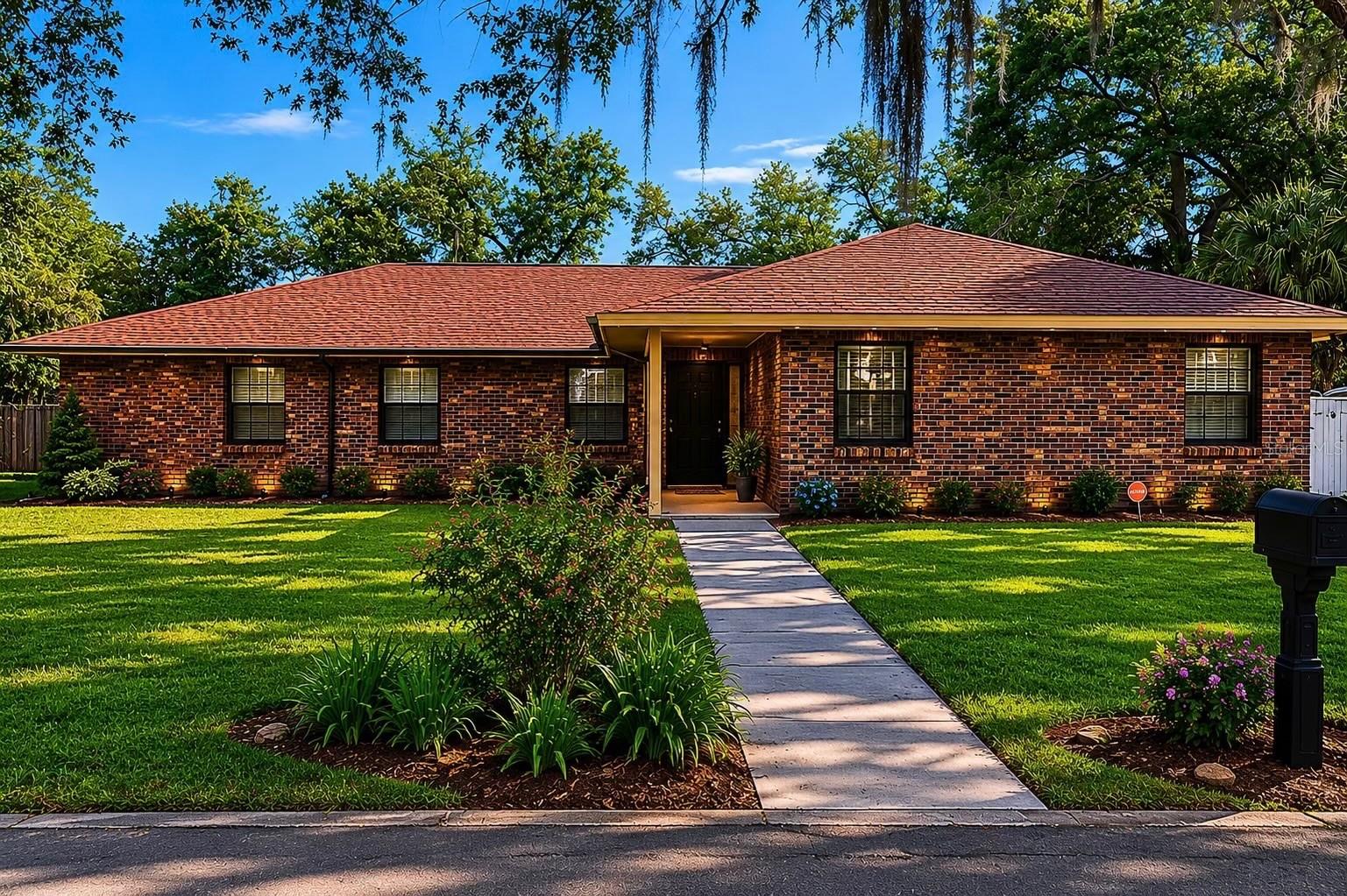 1022 Lamplighter Ln photo 1