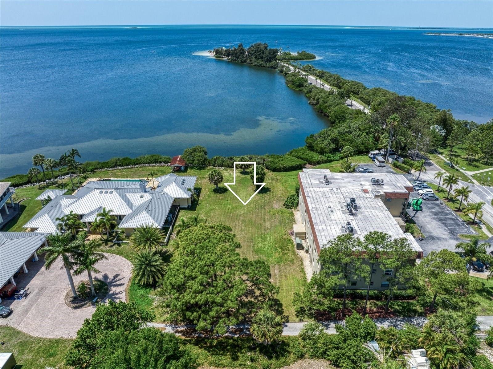 1725 Gulf Rd photo 1