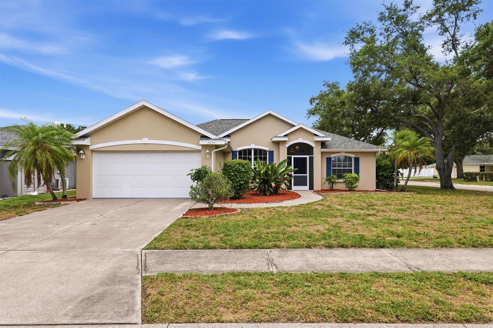 2404 50th Dr E photo 1