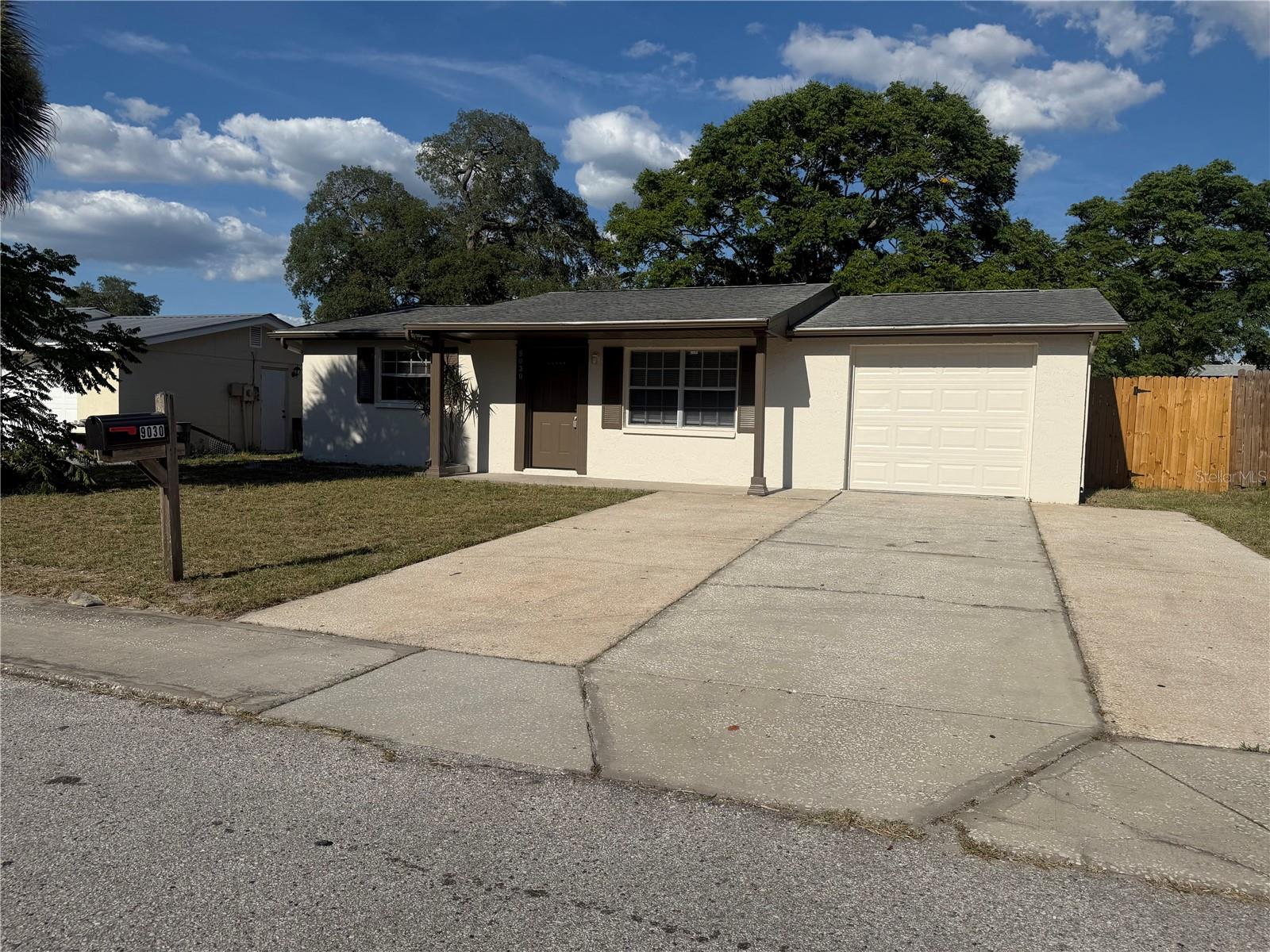 9030 Gray Fox Ln photo 1
