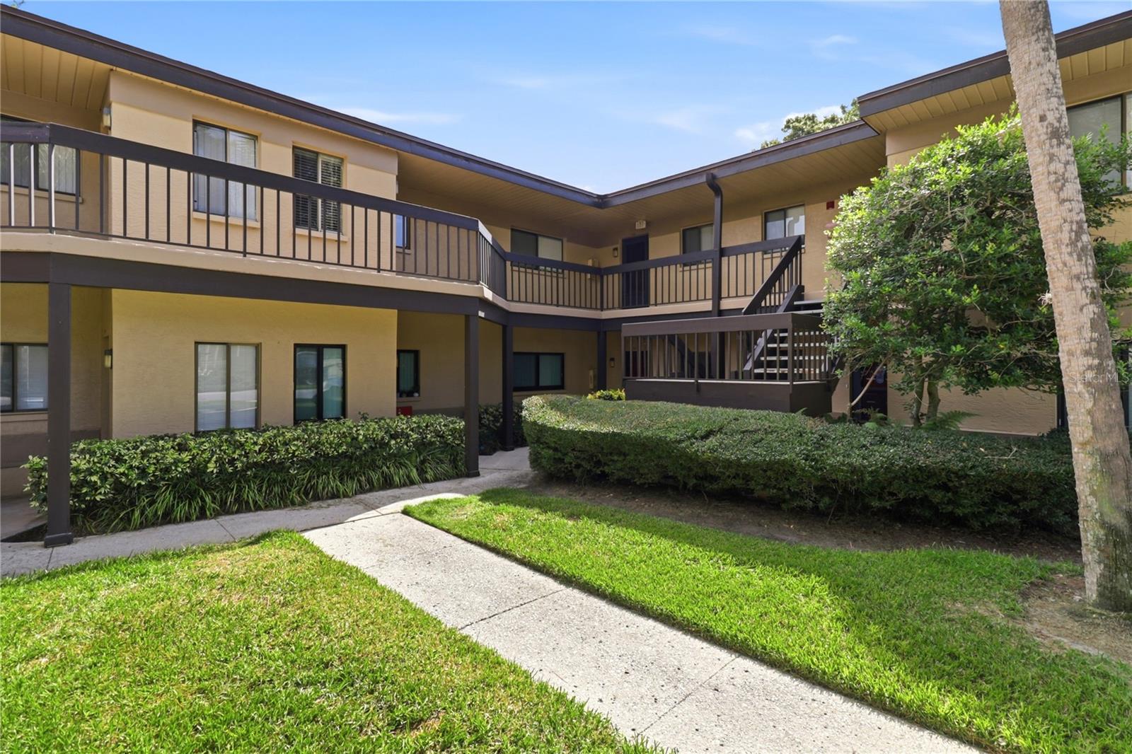 2685 Sabal Springs Cir #105 photo 1
