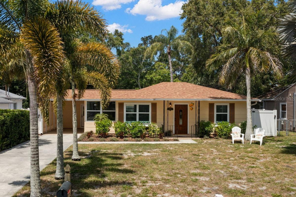 1658 Douglas Ave photo 1