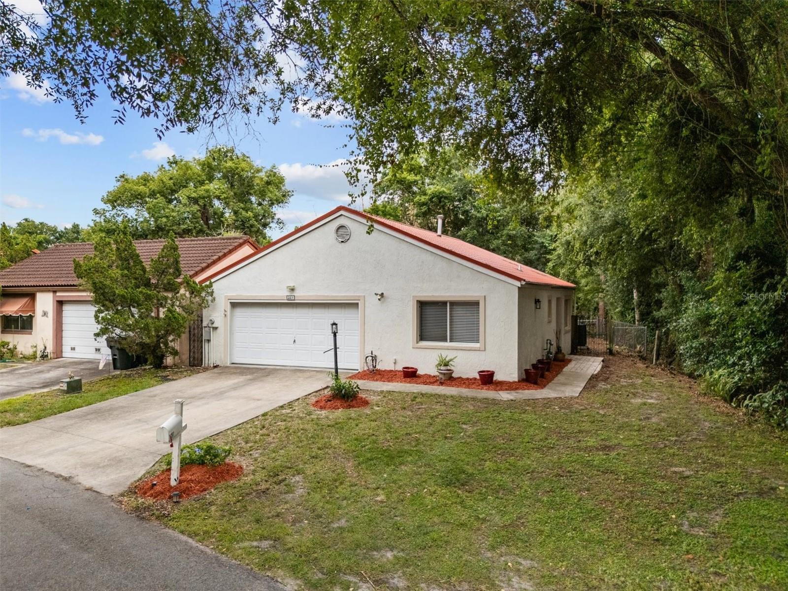 381 San Jose Dr photo 1