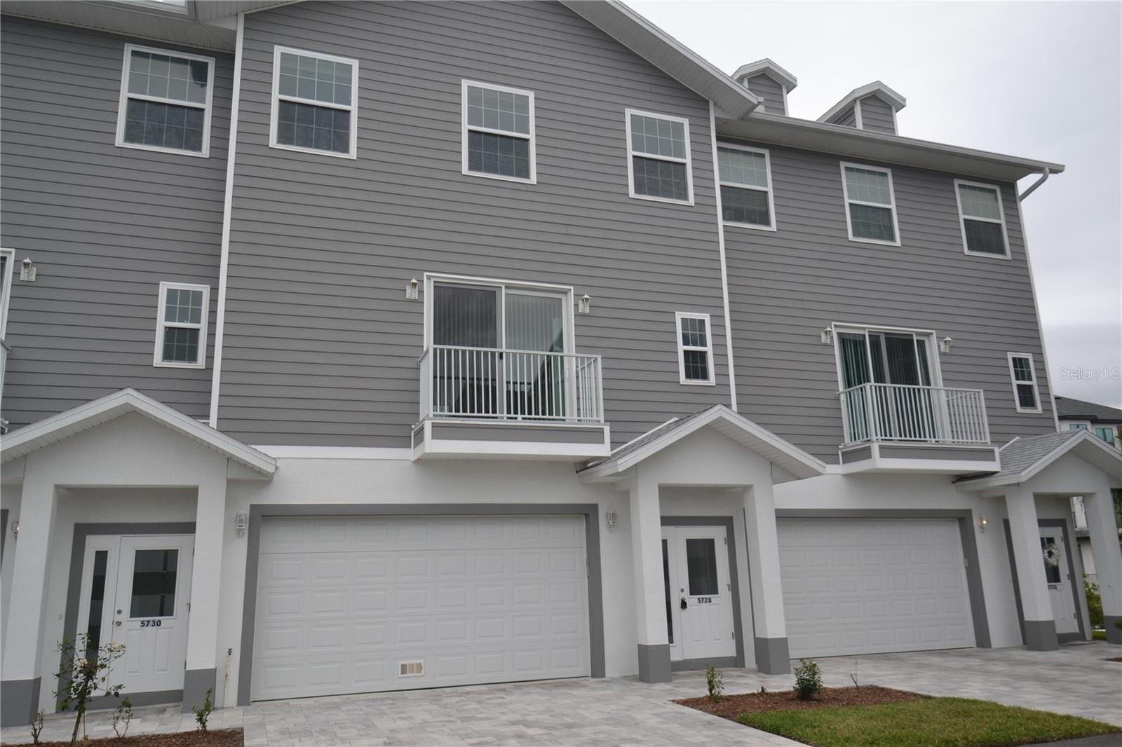 5728 Biscayne CT