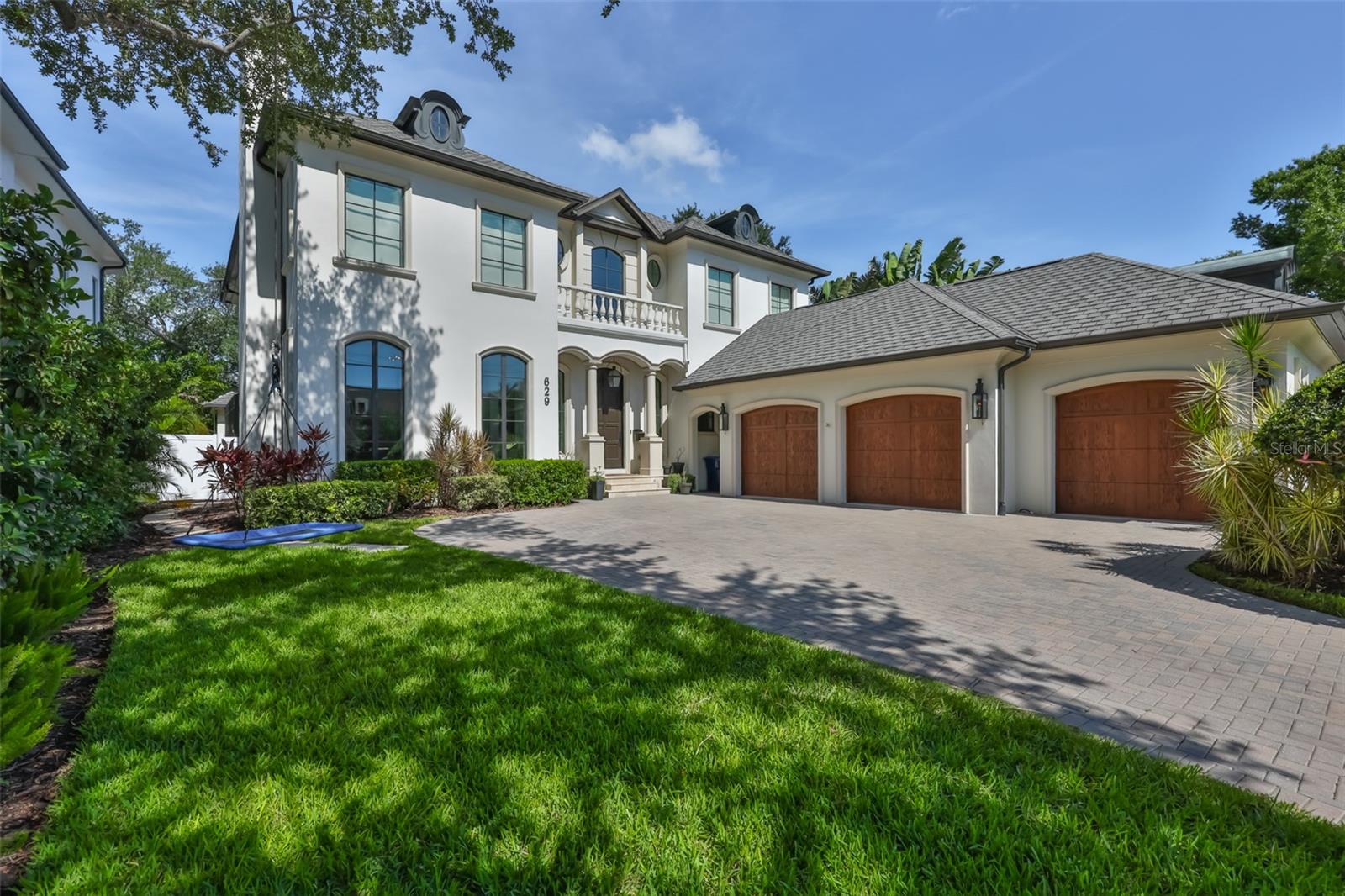 629 Riviera Dr