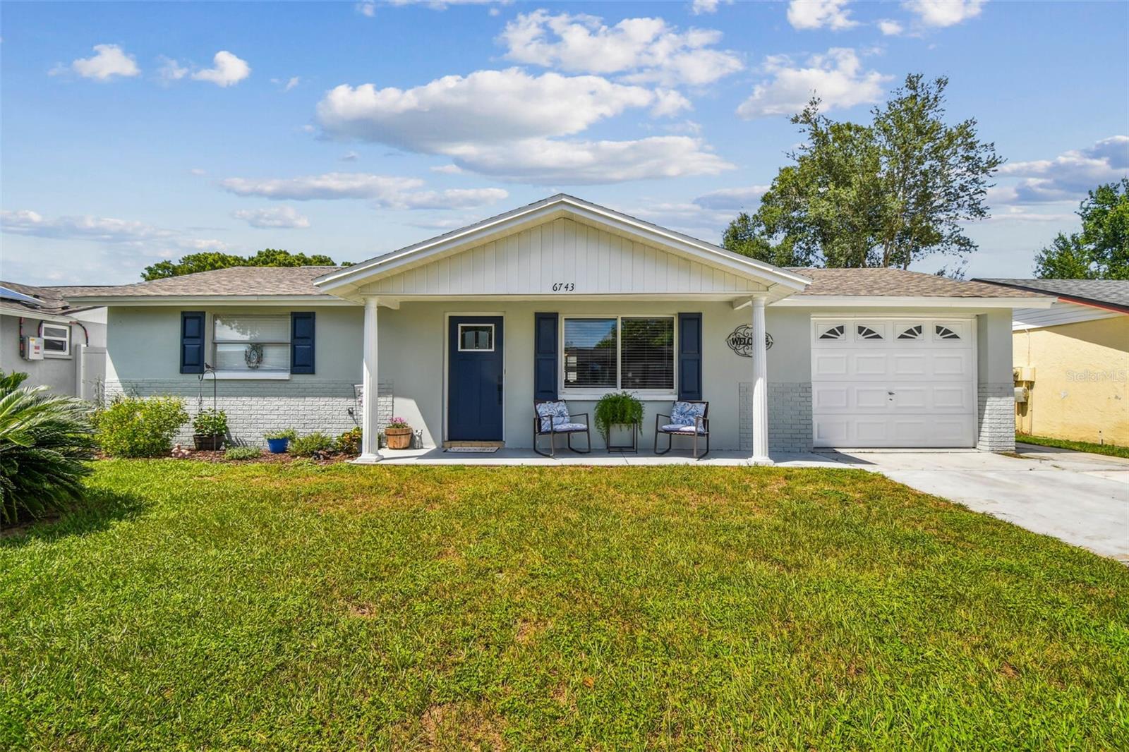 6743 Knightsbridge Dr photo 1