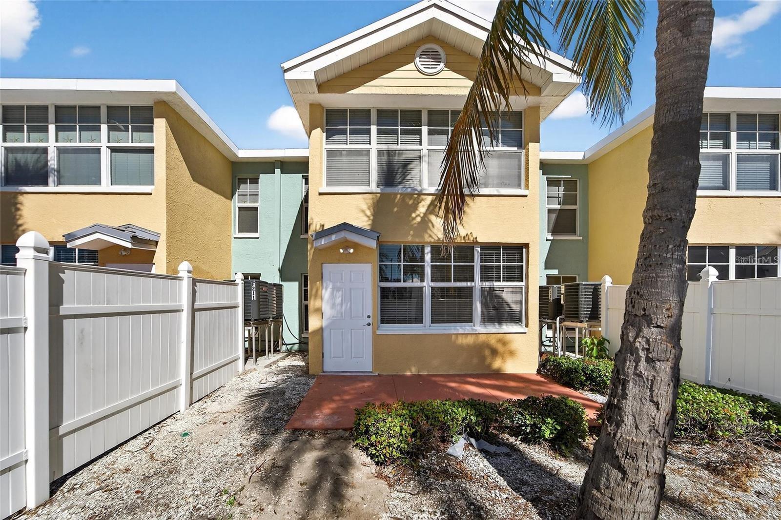 19417 Gulf Blvd #F110 photo 1