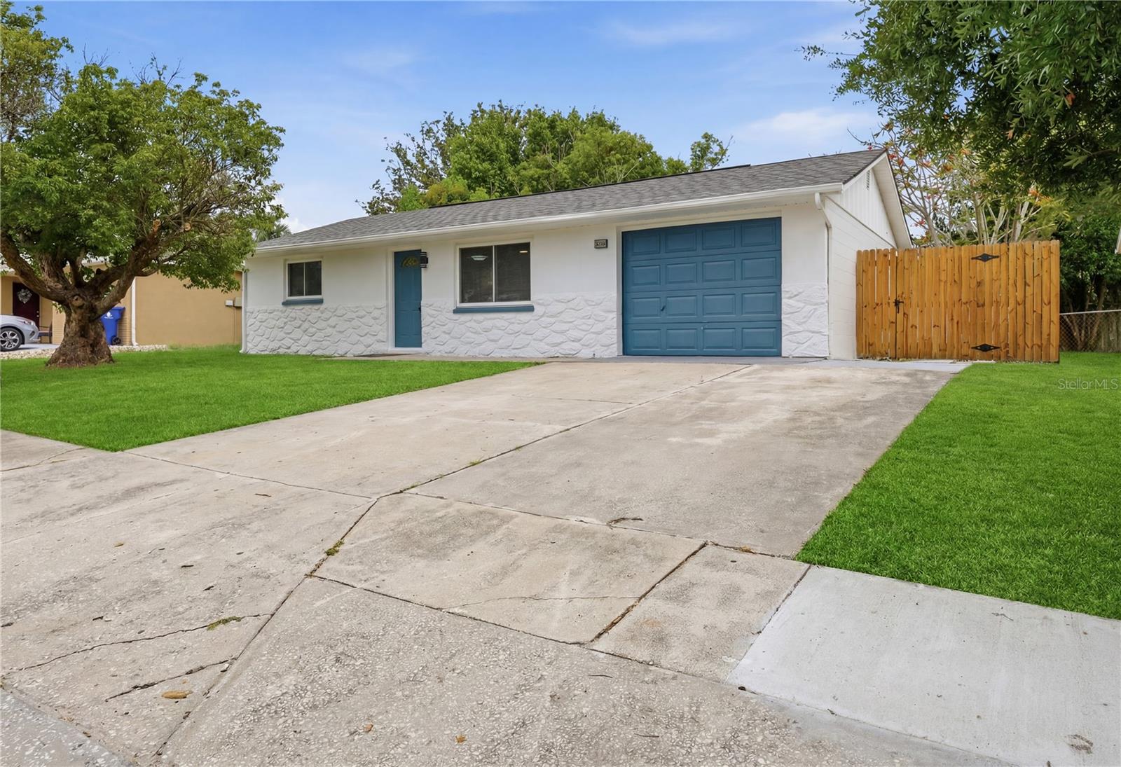 6338 Aberdeen Ave photo 1