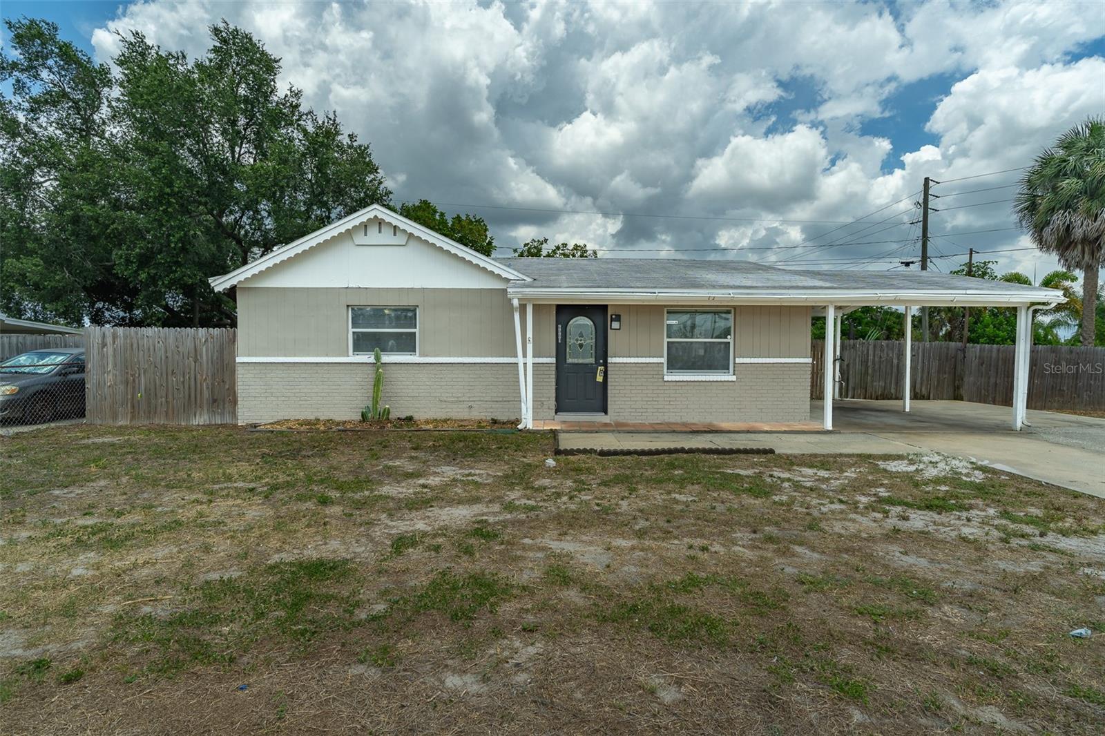 6001 Crestridge Rd