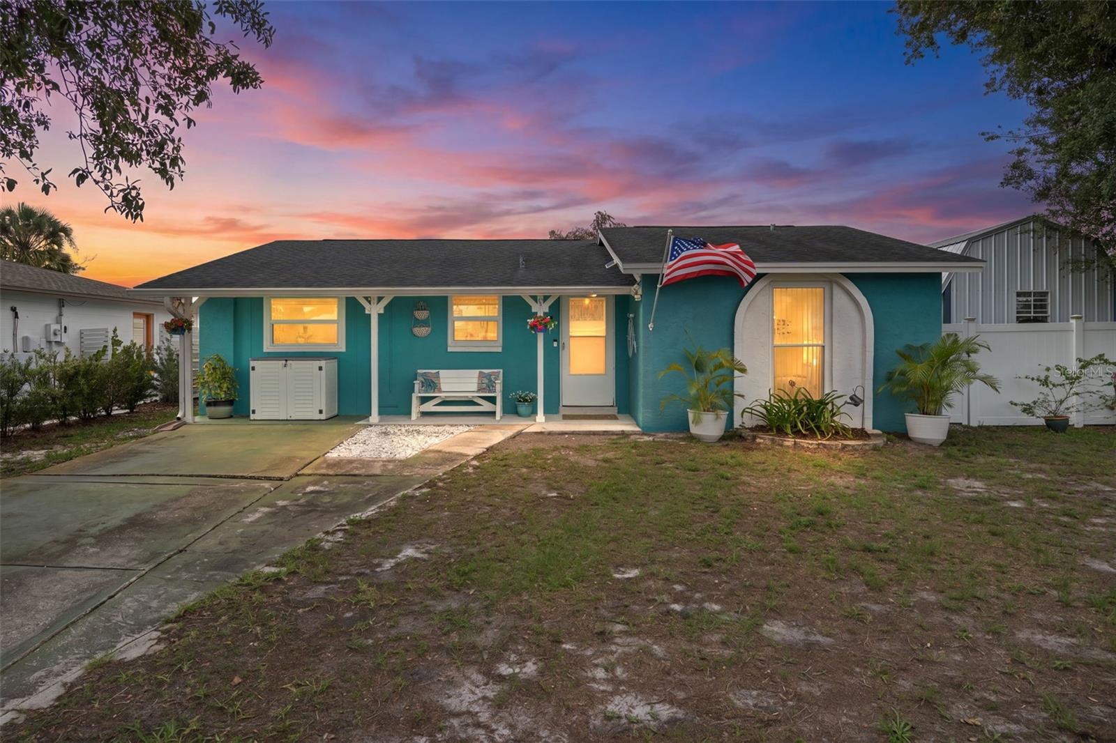 7906 Woodvine Cir photo 1