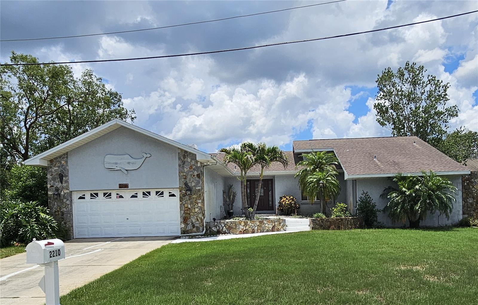 2210 Bayou Dr photo 1