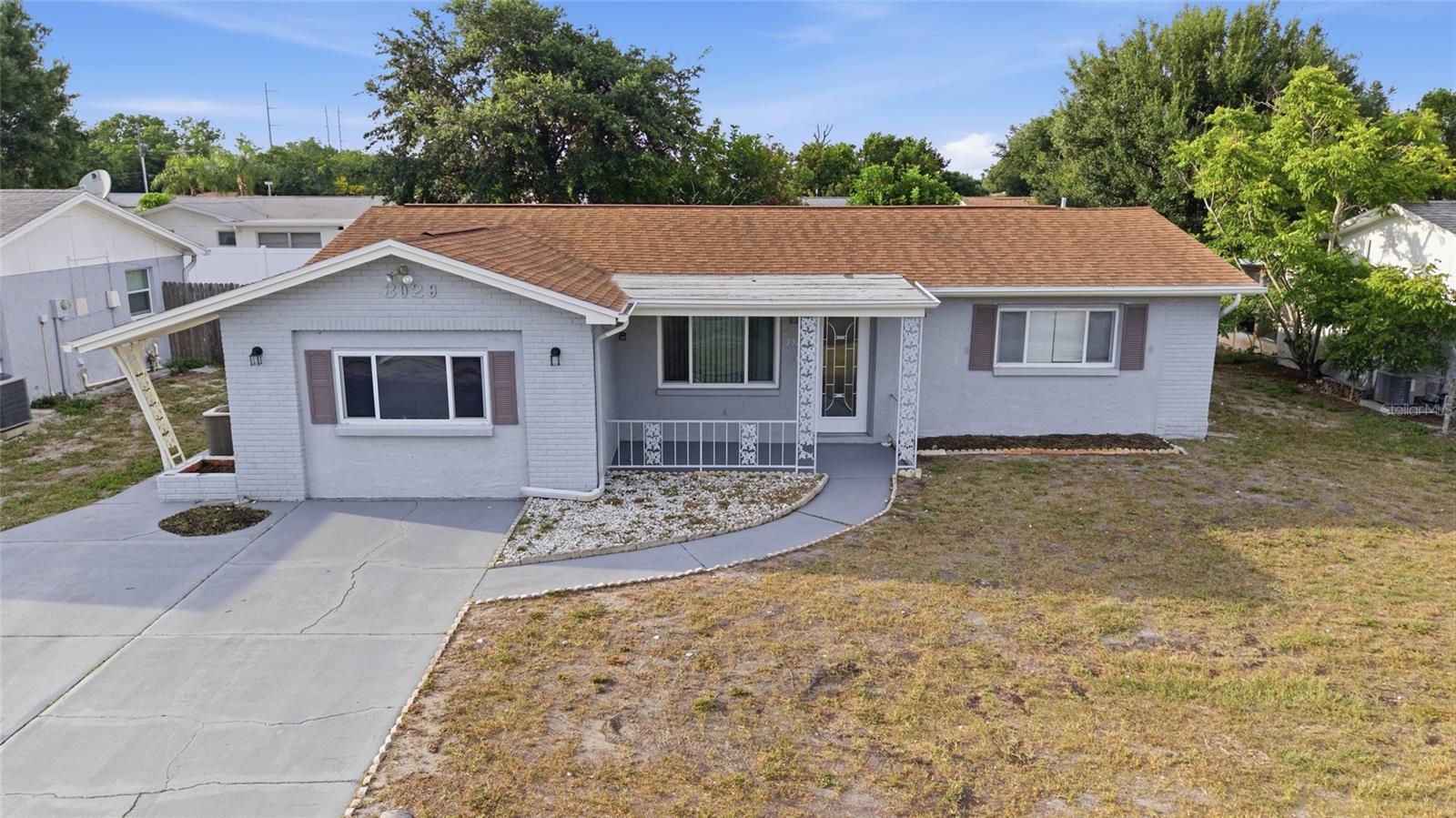 3029 Huntington Rd photo 1