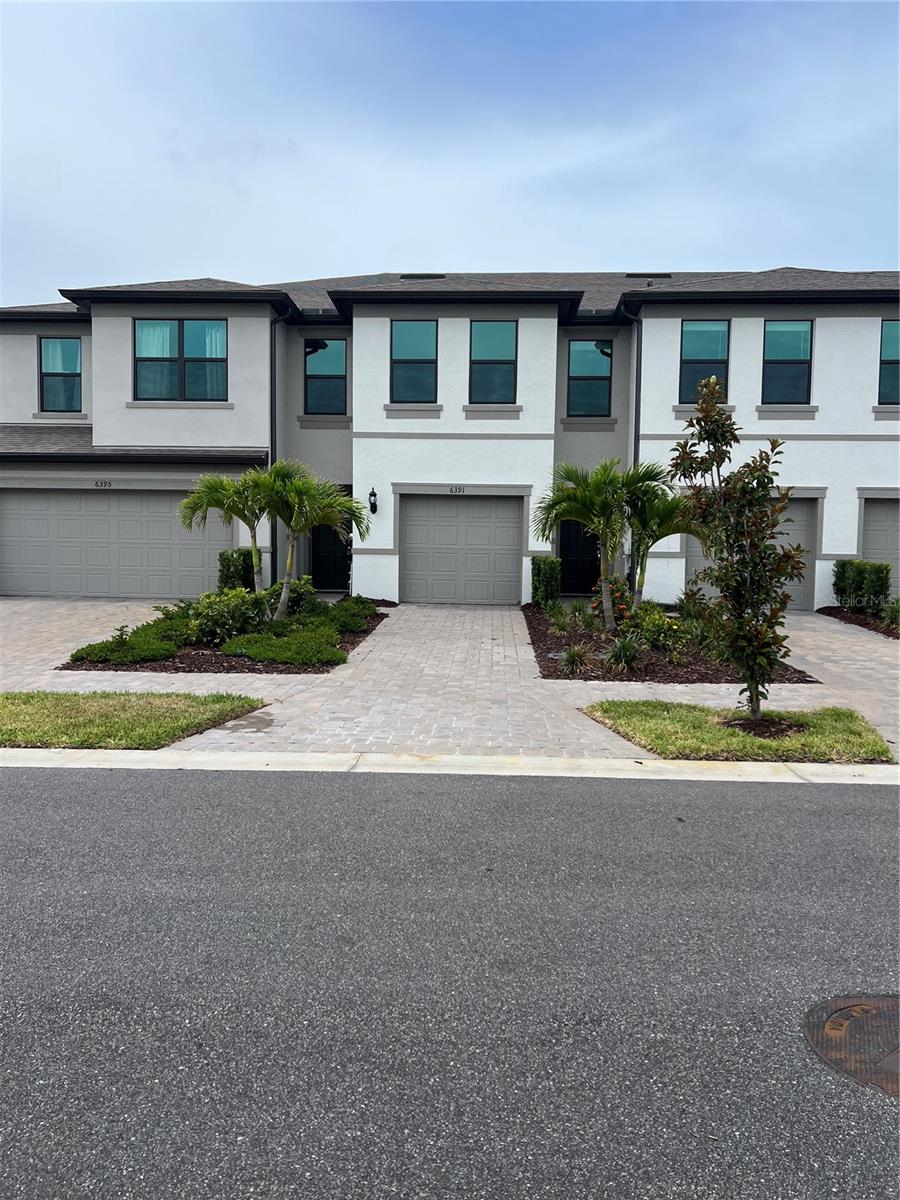 6391 Waterstone Pl