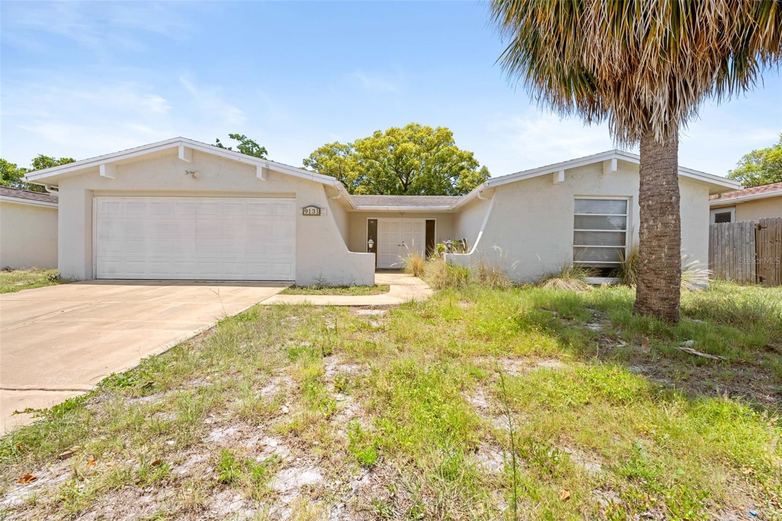 9131 Hunt Club Ln photo 1