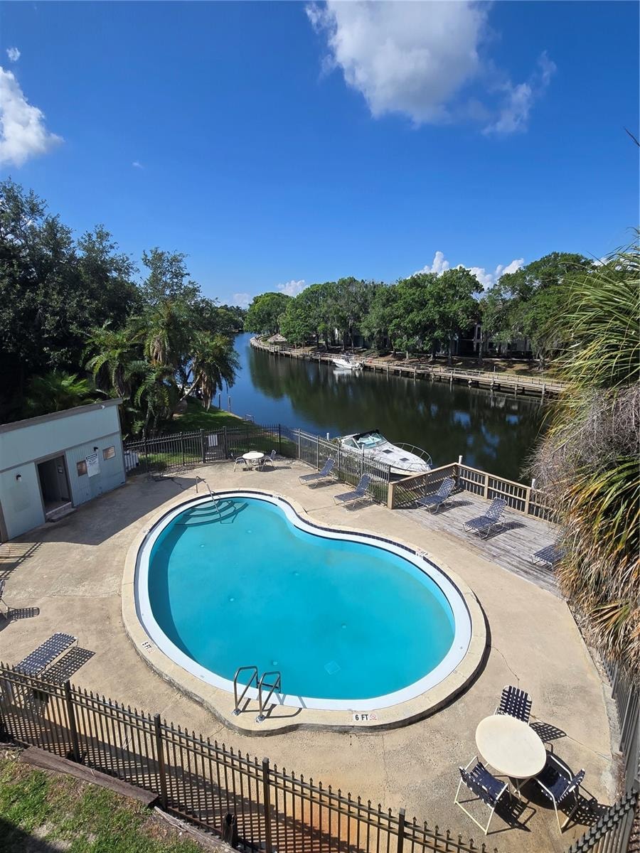 6305 Newtown Cir #5B4 photo 1