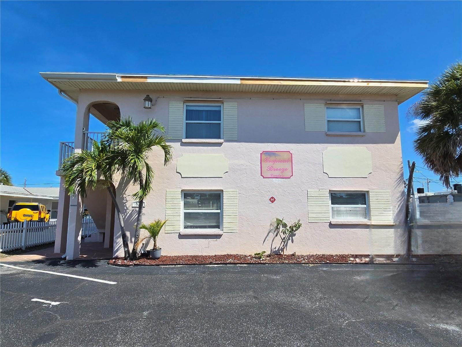 525 73rd Ave #2