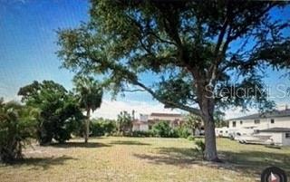 8003 22ave W