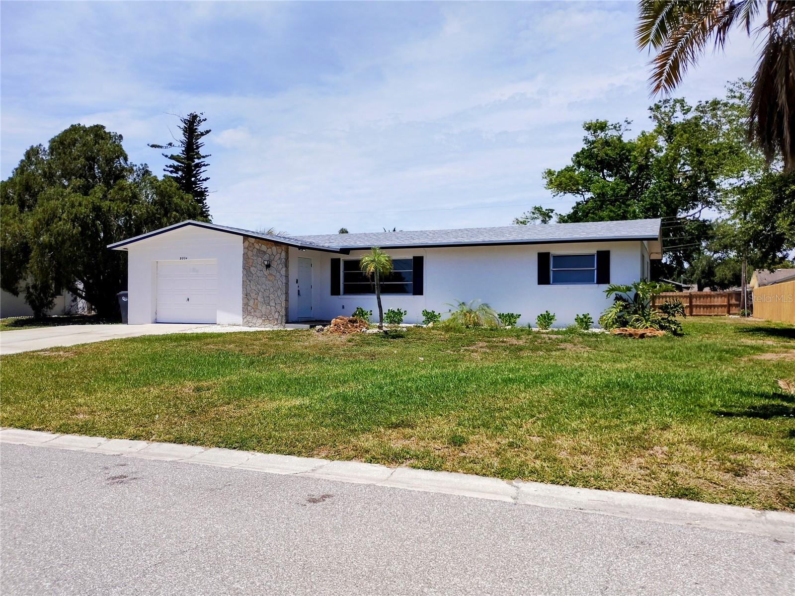5004 22nd Ave W photo 1