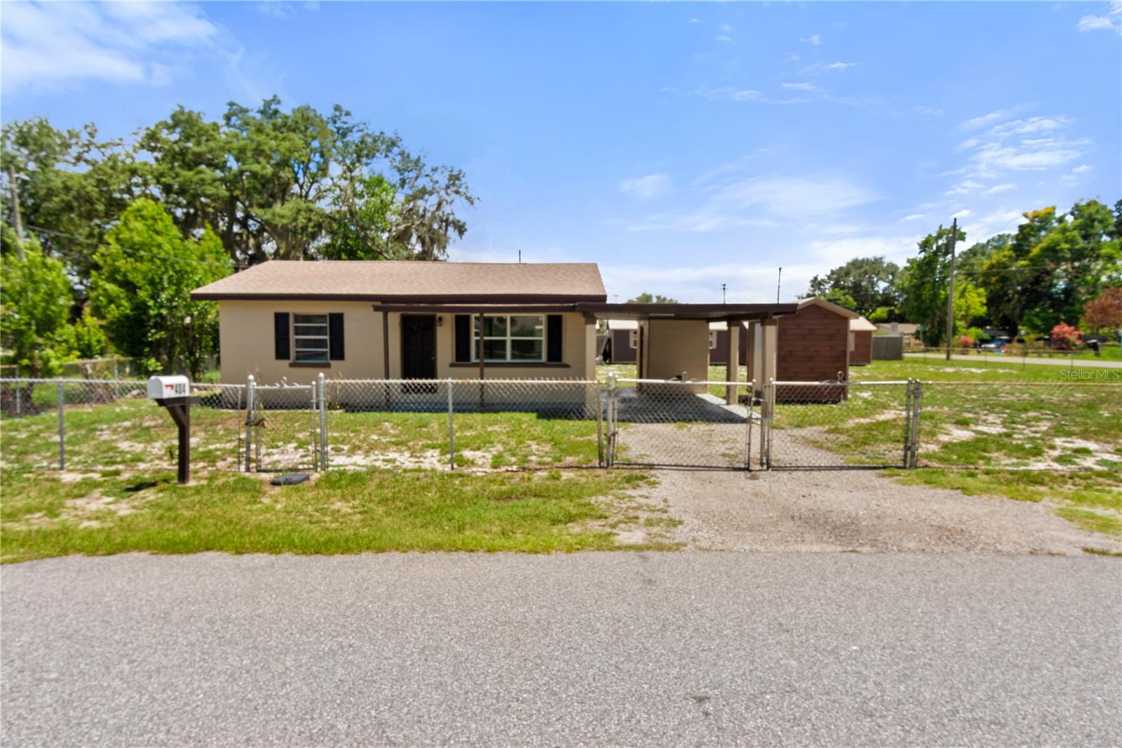 404 Armour Ave