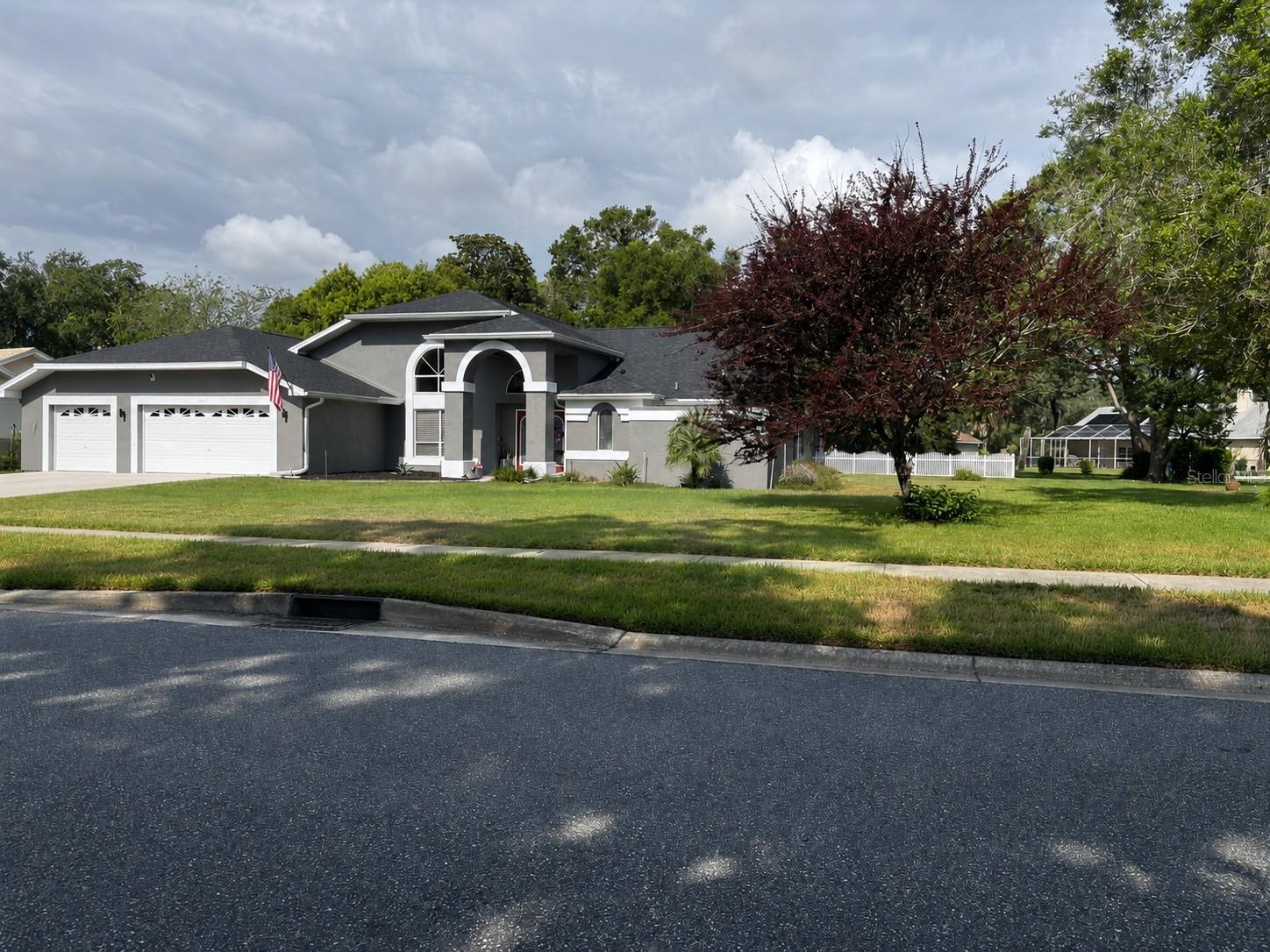 18561 Winding Oaks Blvd photo 1
