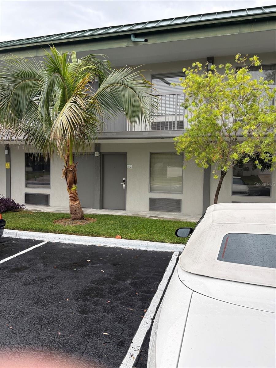 7150 N Tamiami Trl #S503