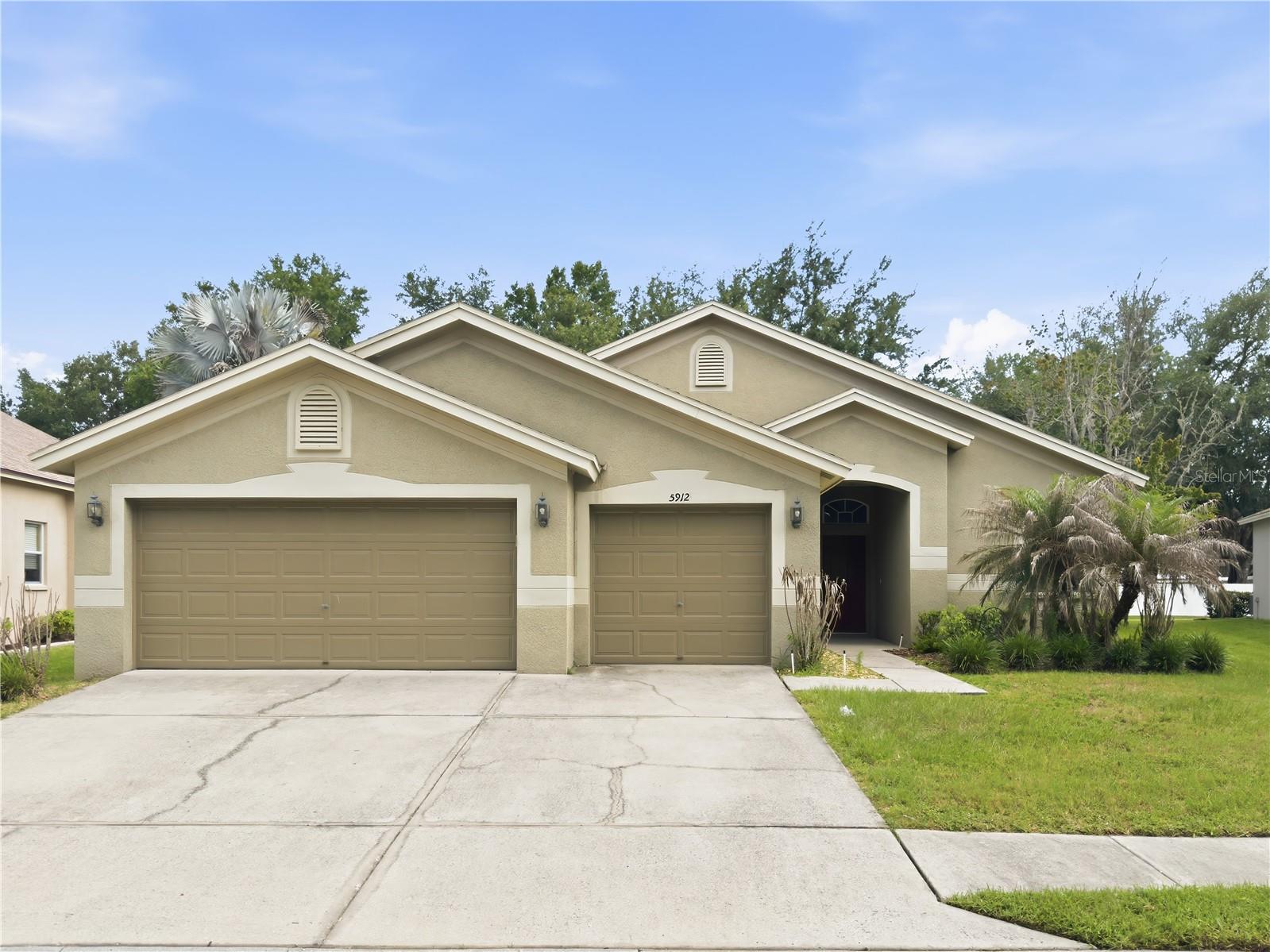 5912 Bramble Bush CT photo 1