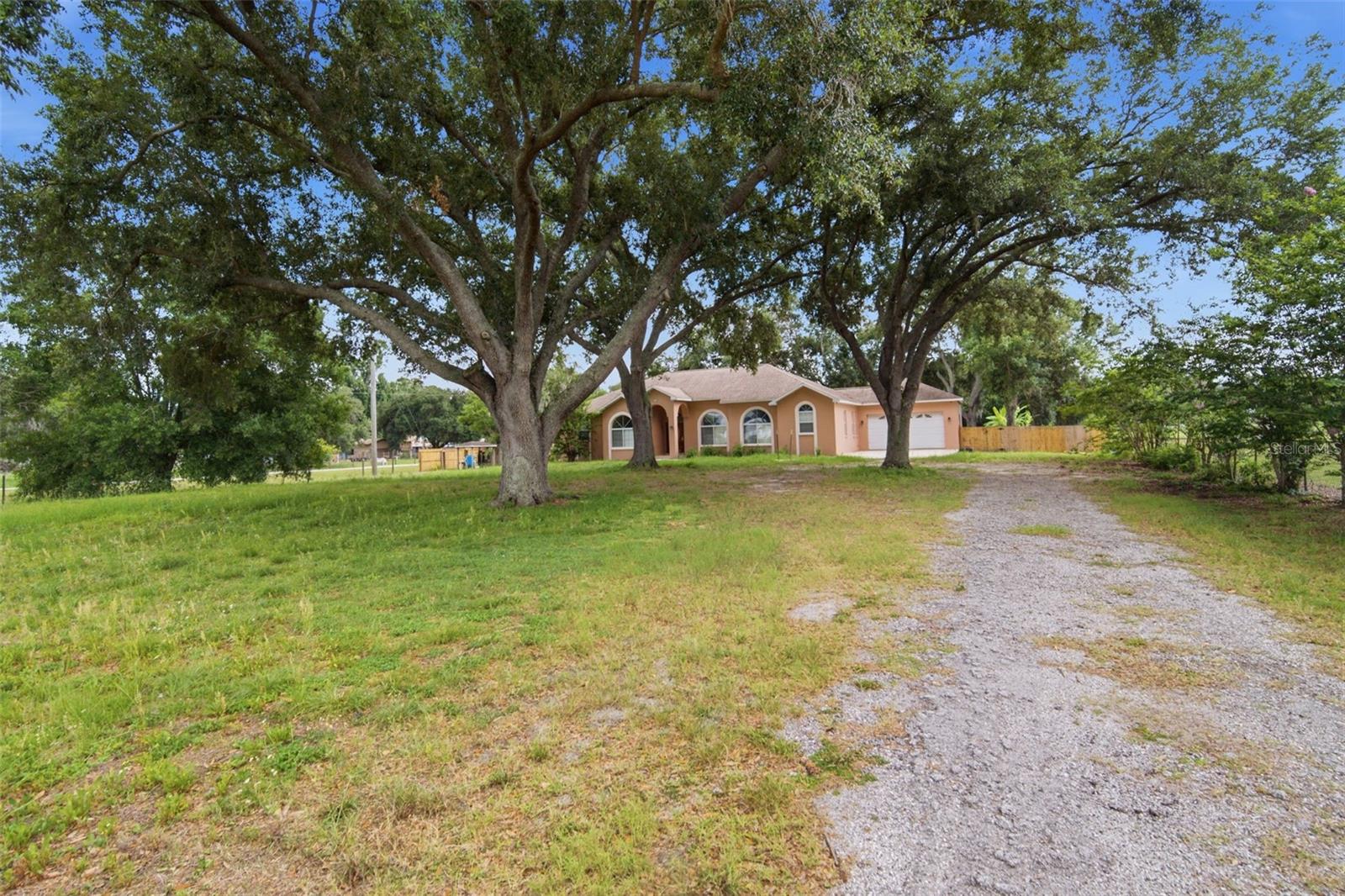 6611 W Knights Griffin Rd