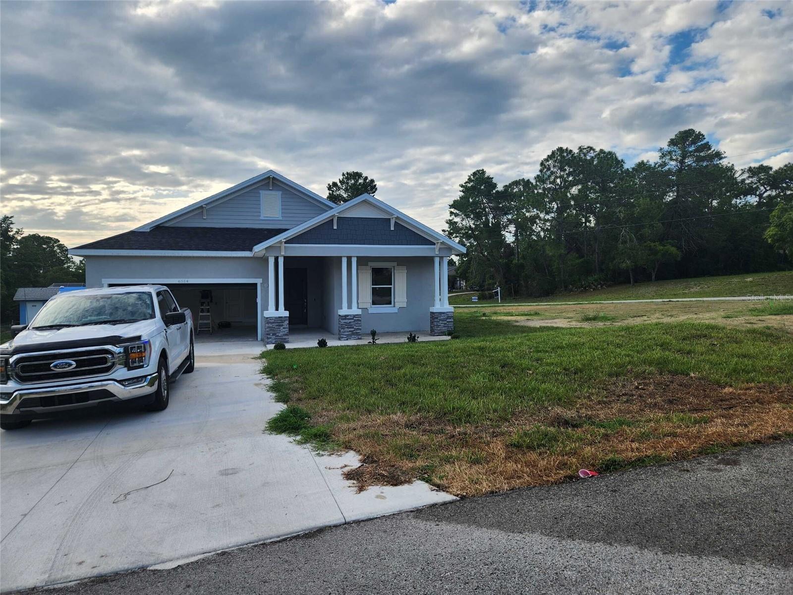 6514 Grapewood Rd