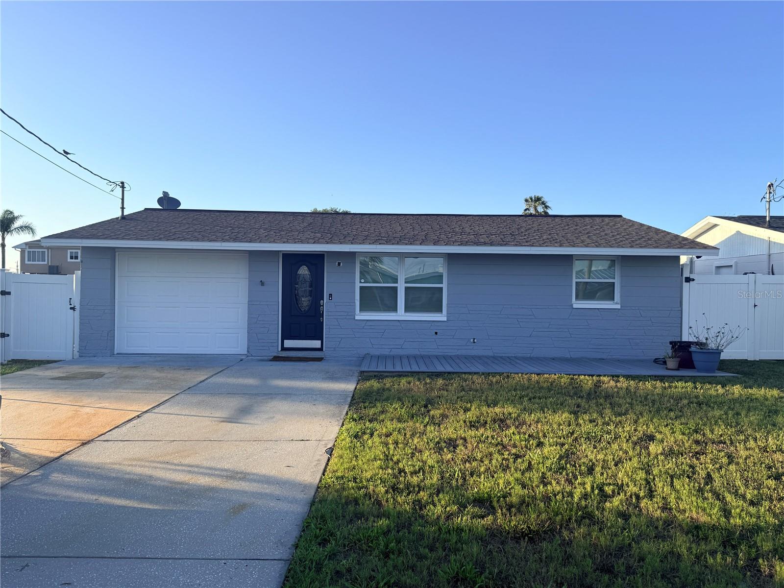 6623 Boatyard Dr photo 1