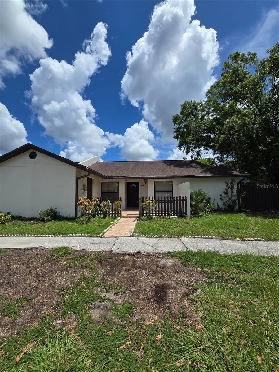 5401 Hopedale Dr photo 1