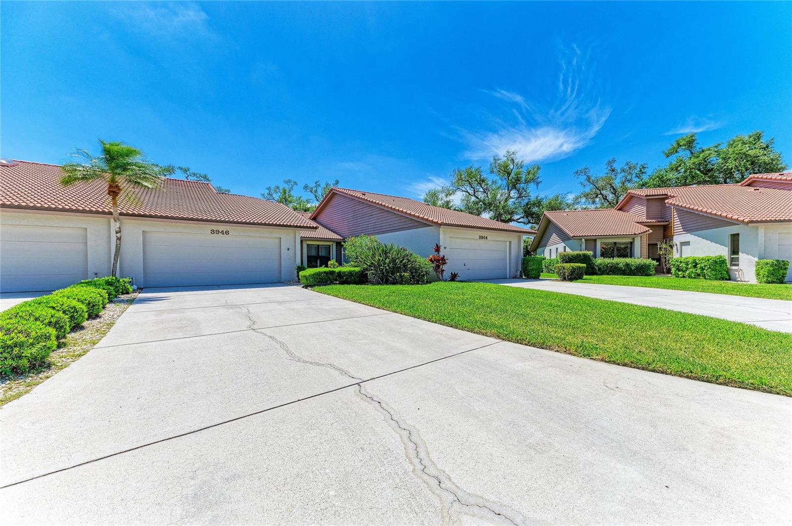 3946 Wilshire Cir E #168