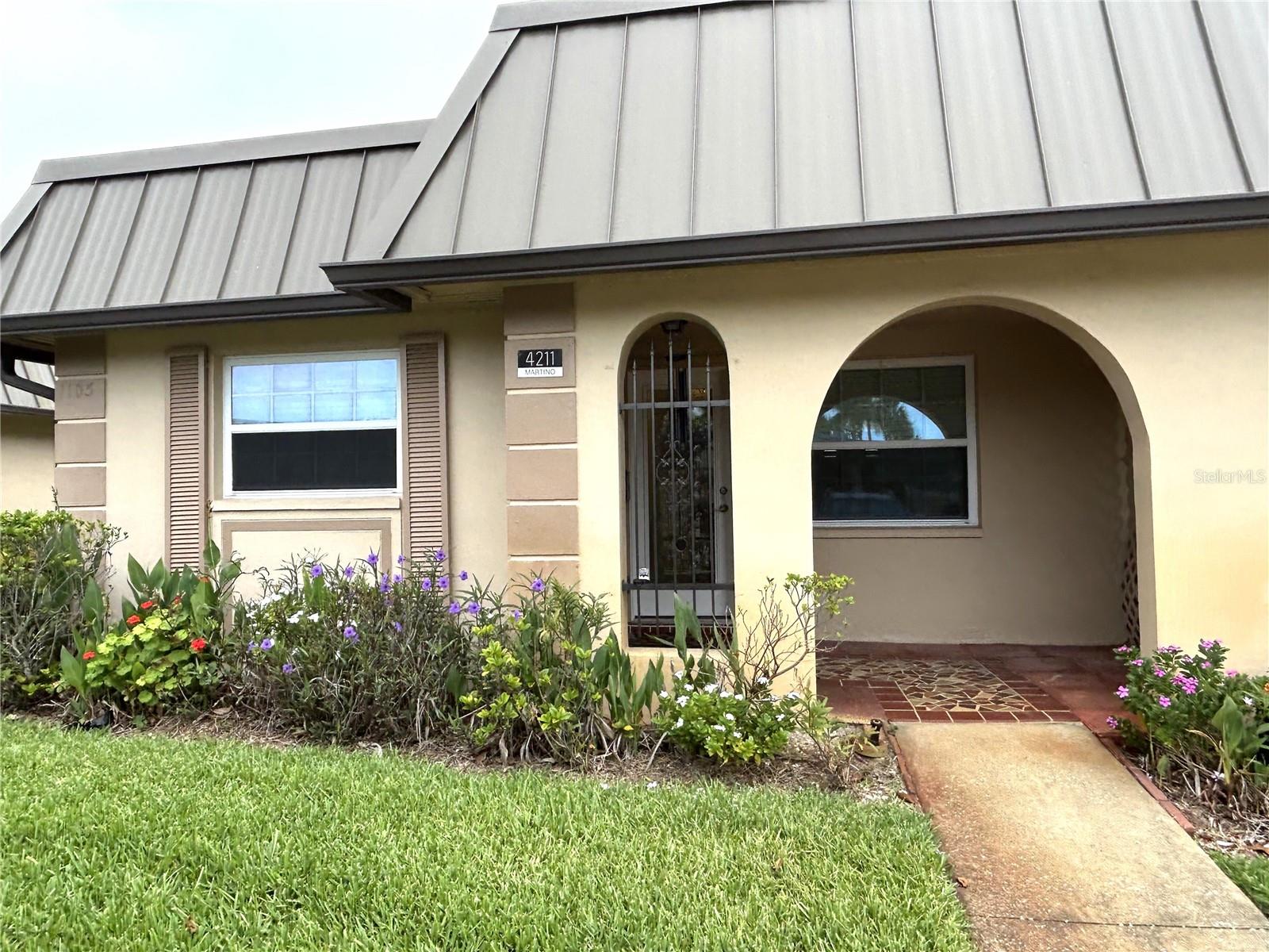 4211 Stratford Dr #4211 photo 1