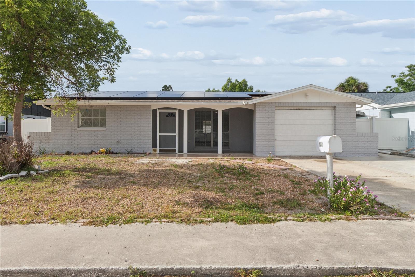 6835 Mesa Verde St photo 1