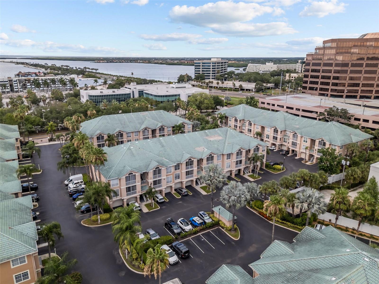3302 Bay Club Cir #3202 photo 1