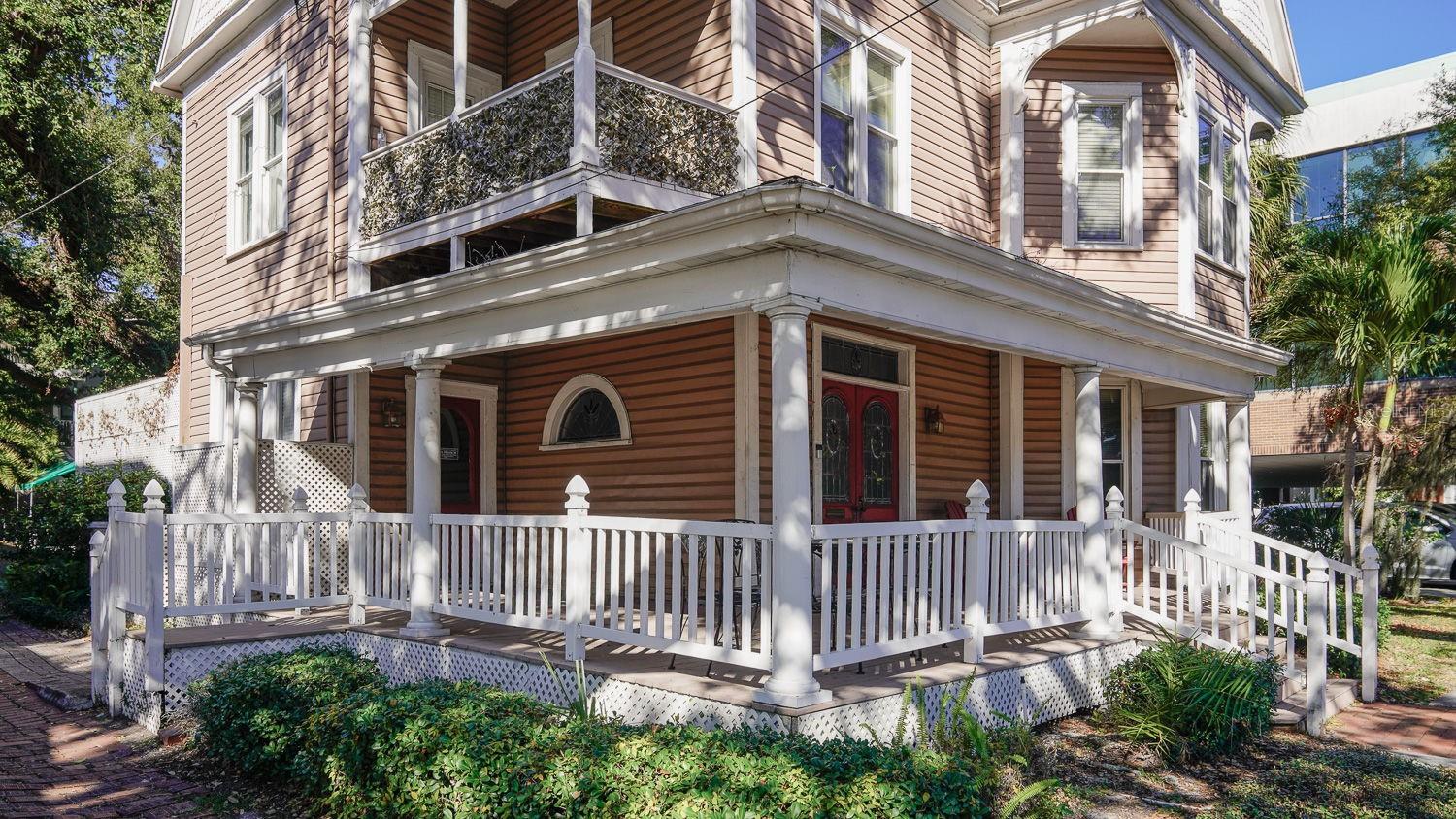 333 S Plant Ave