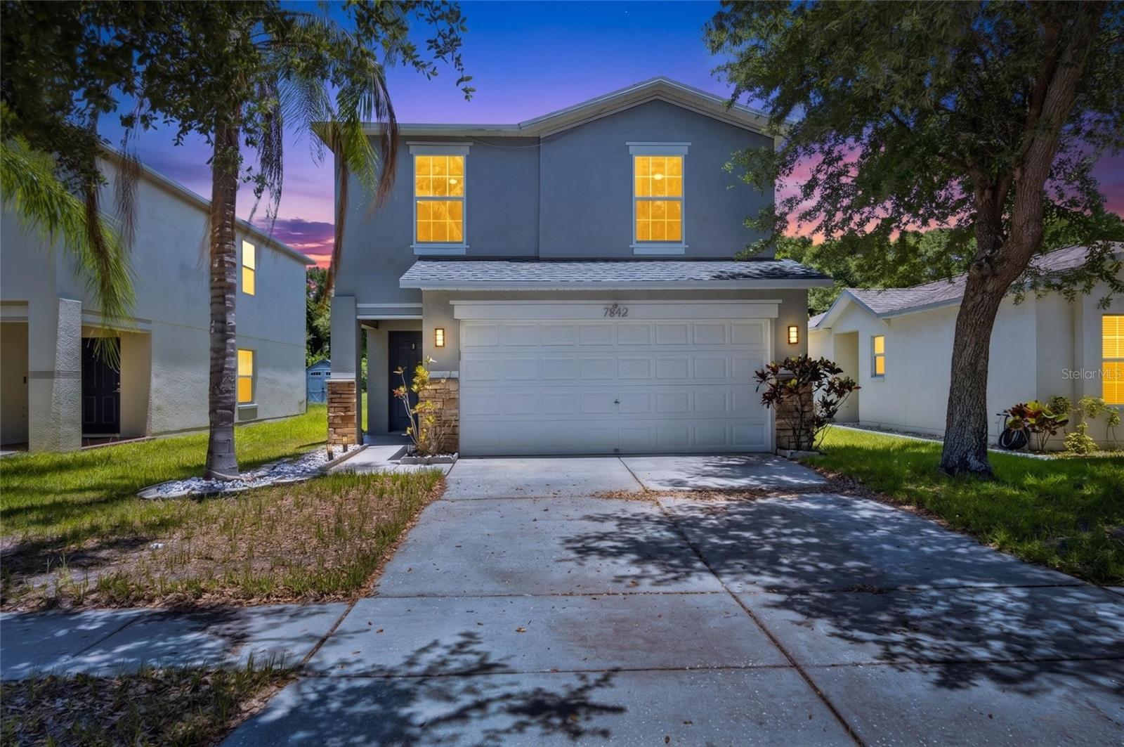 7842 Carriage Pointe Dr photo 1