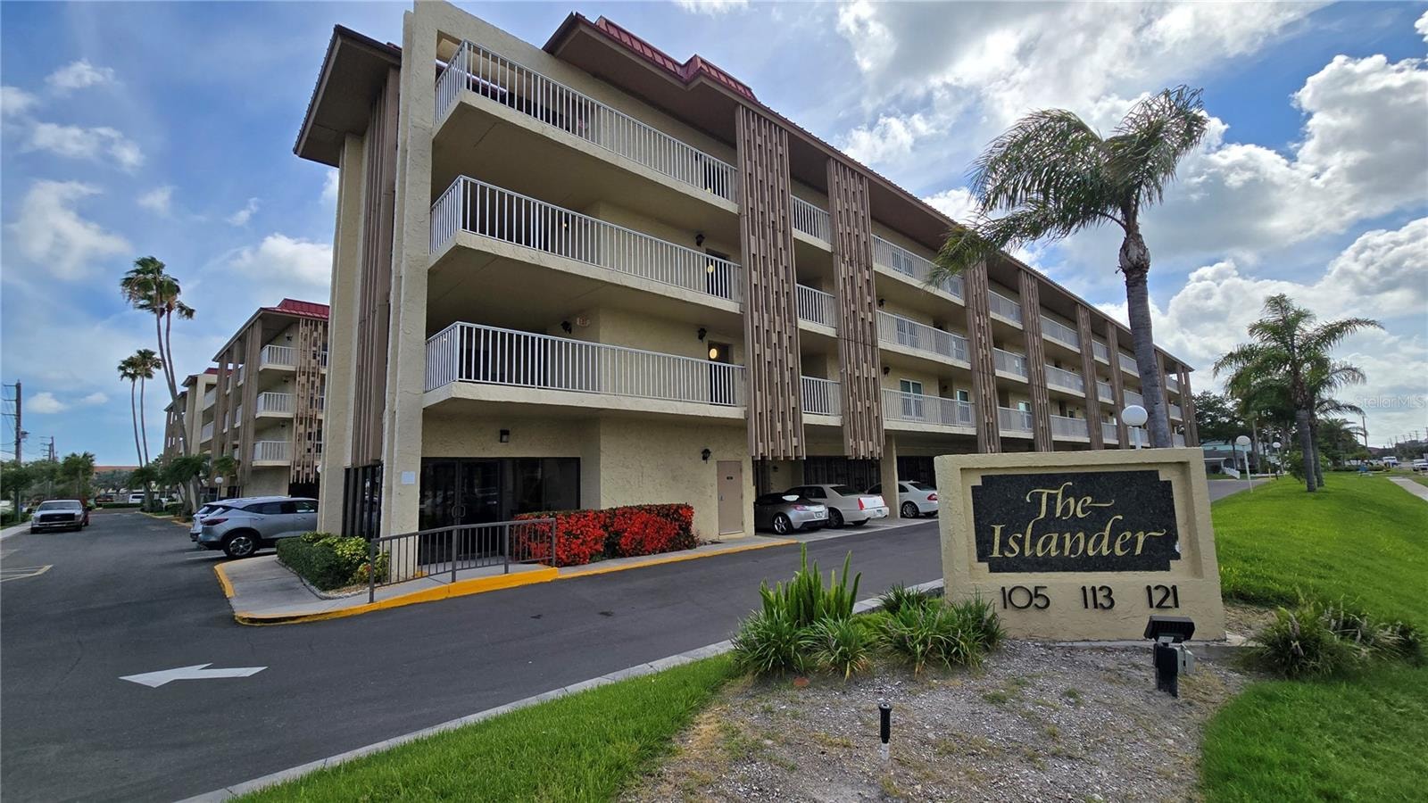 105 Island Way #112