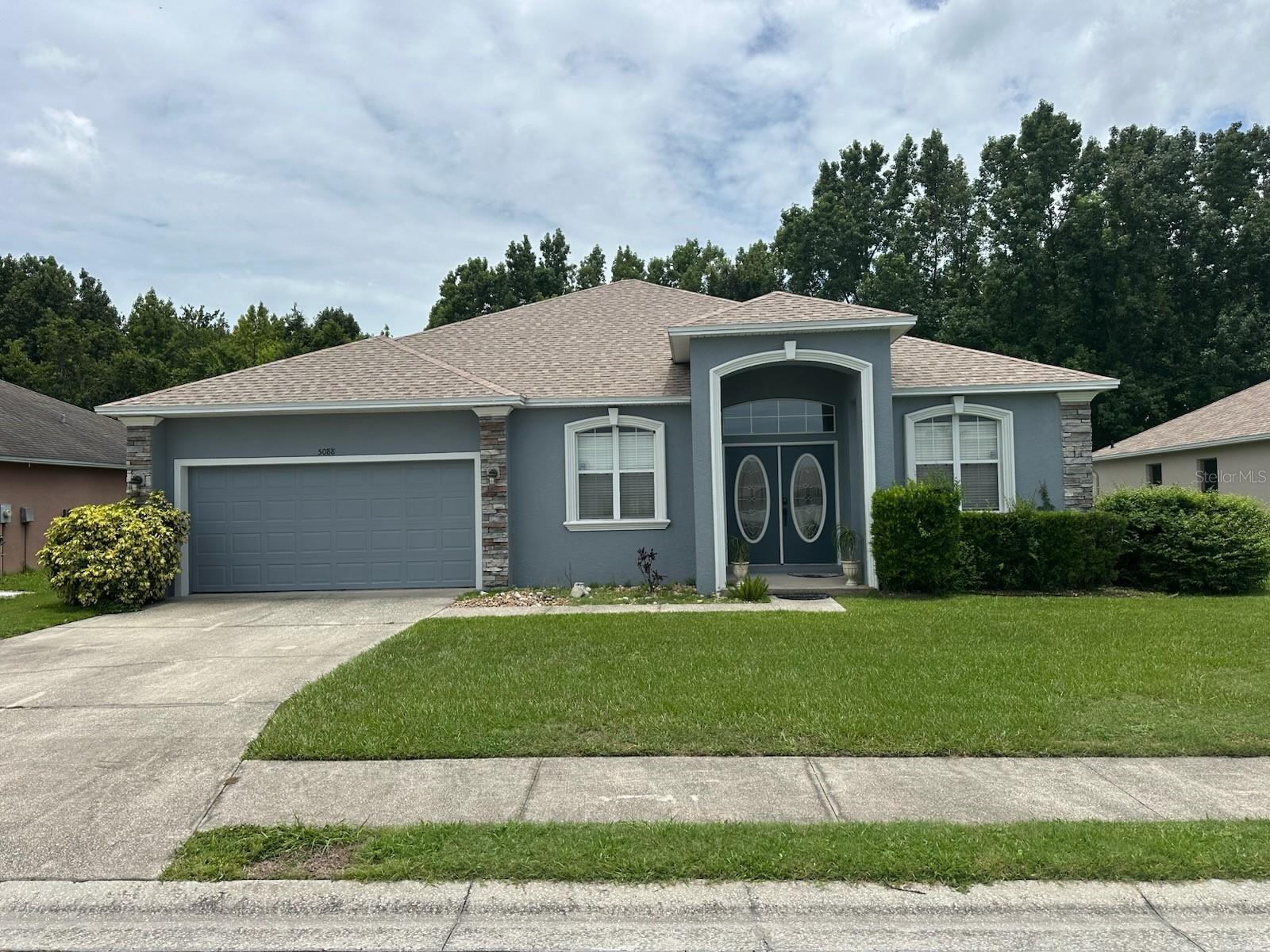 5088 Ashwood Dr photo 1