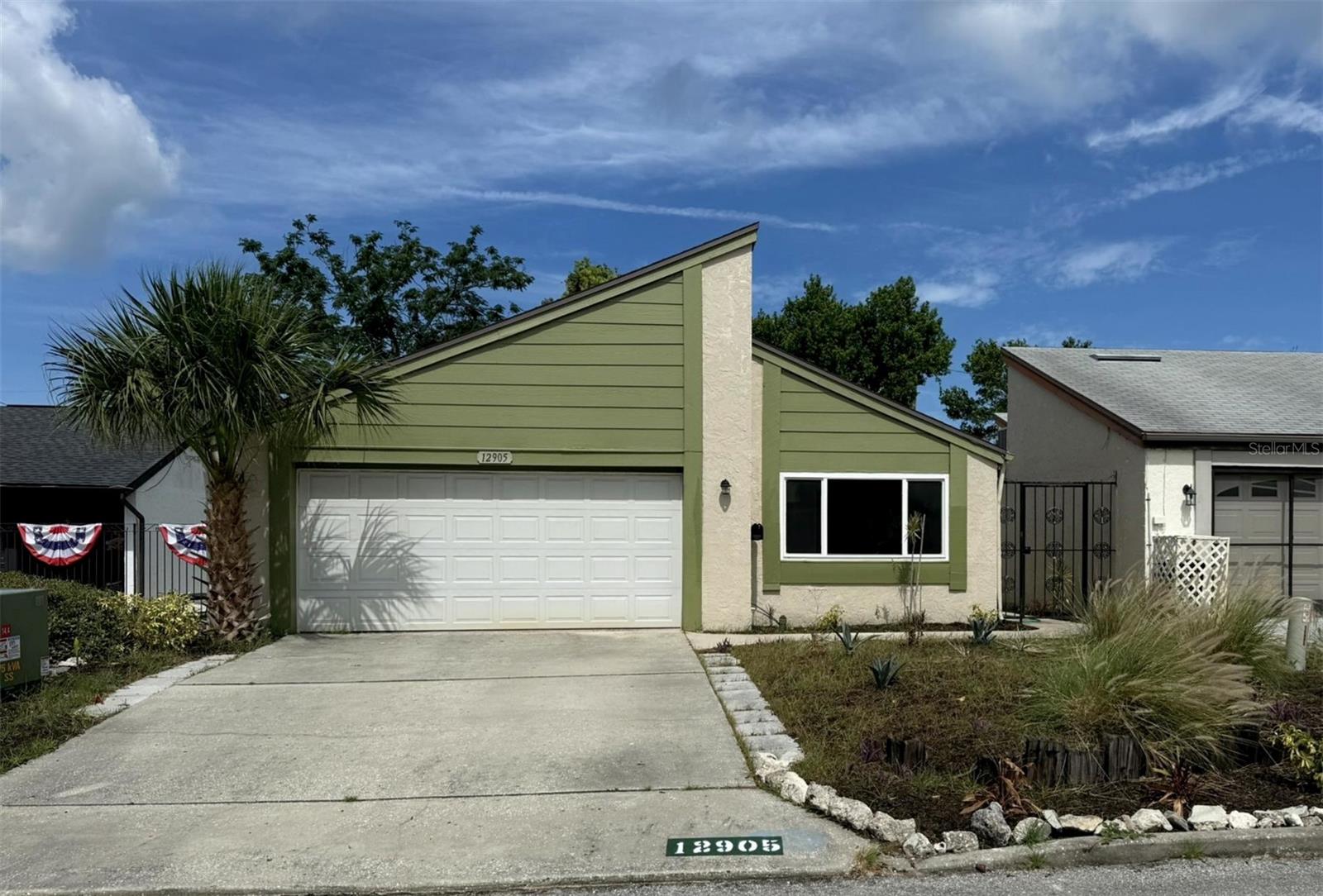 12905 Settlers Dr photo 1