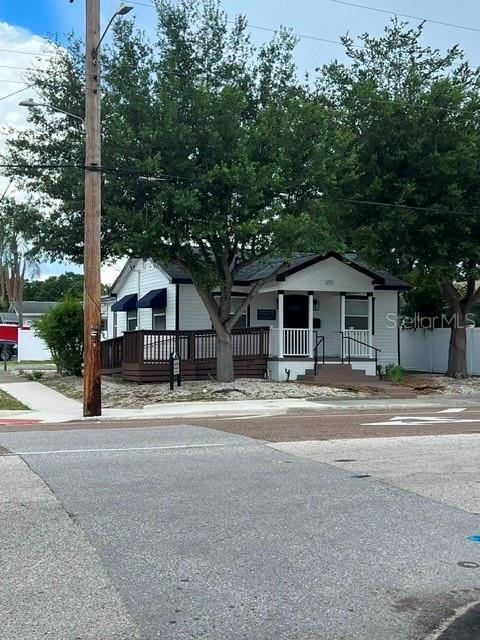 1202 N Armenia Ave photo 1