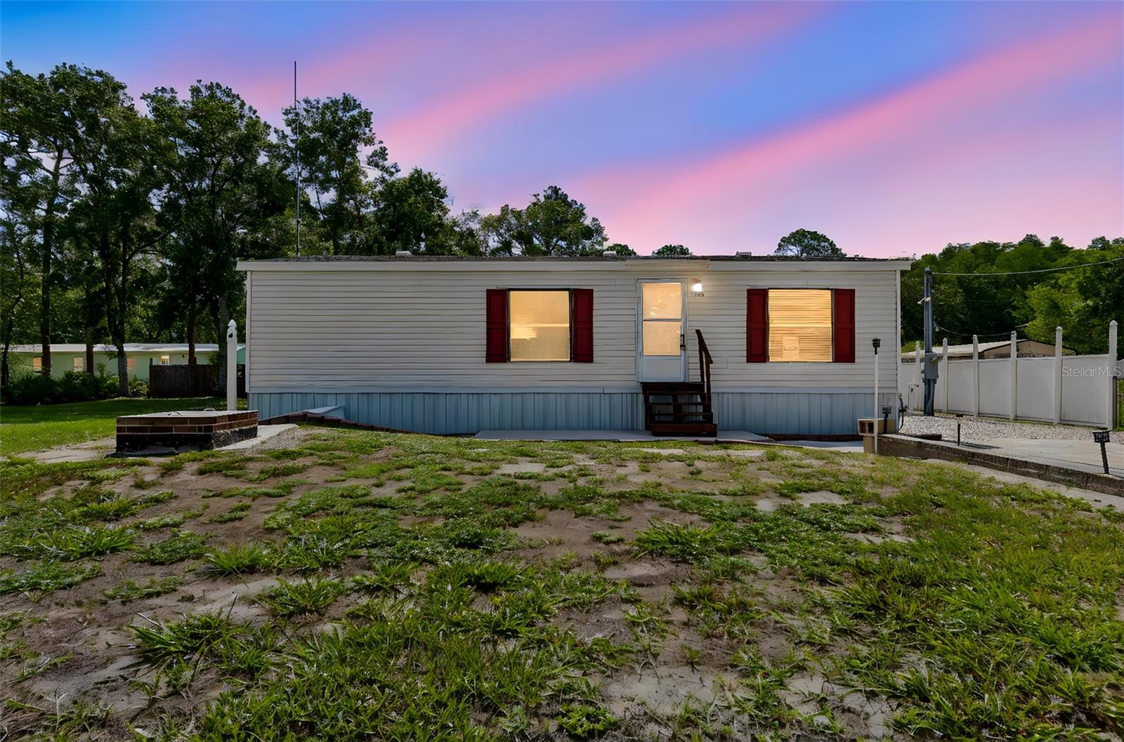 10654 Holgate St photo 1