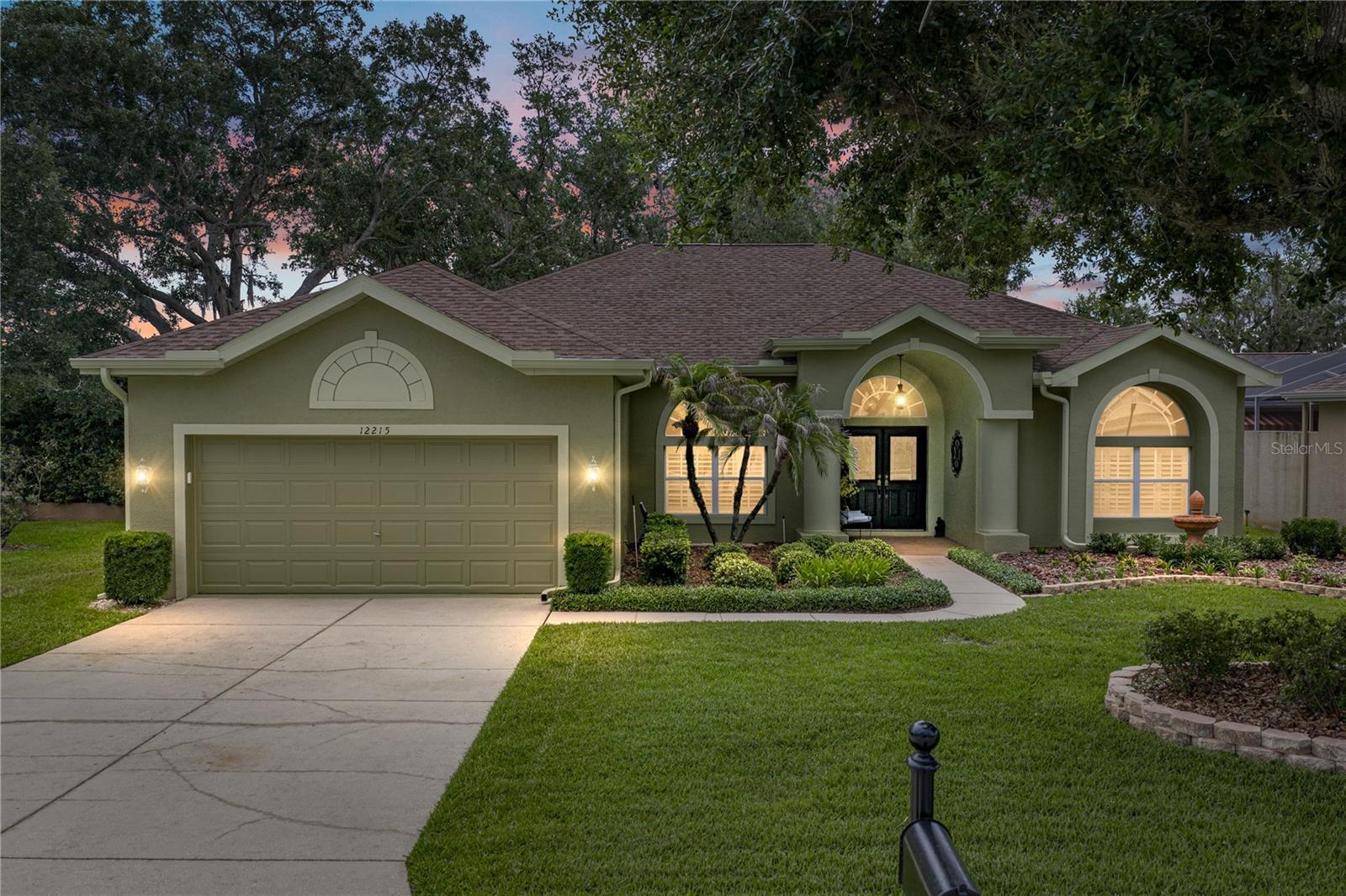 12215 Woodlands Cir photo 1