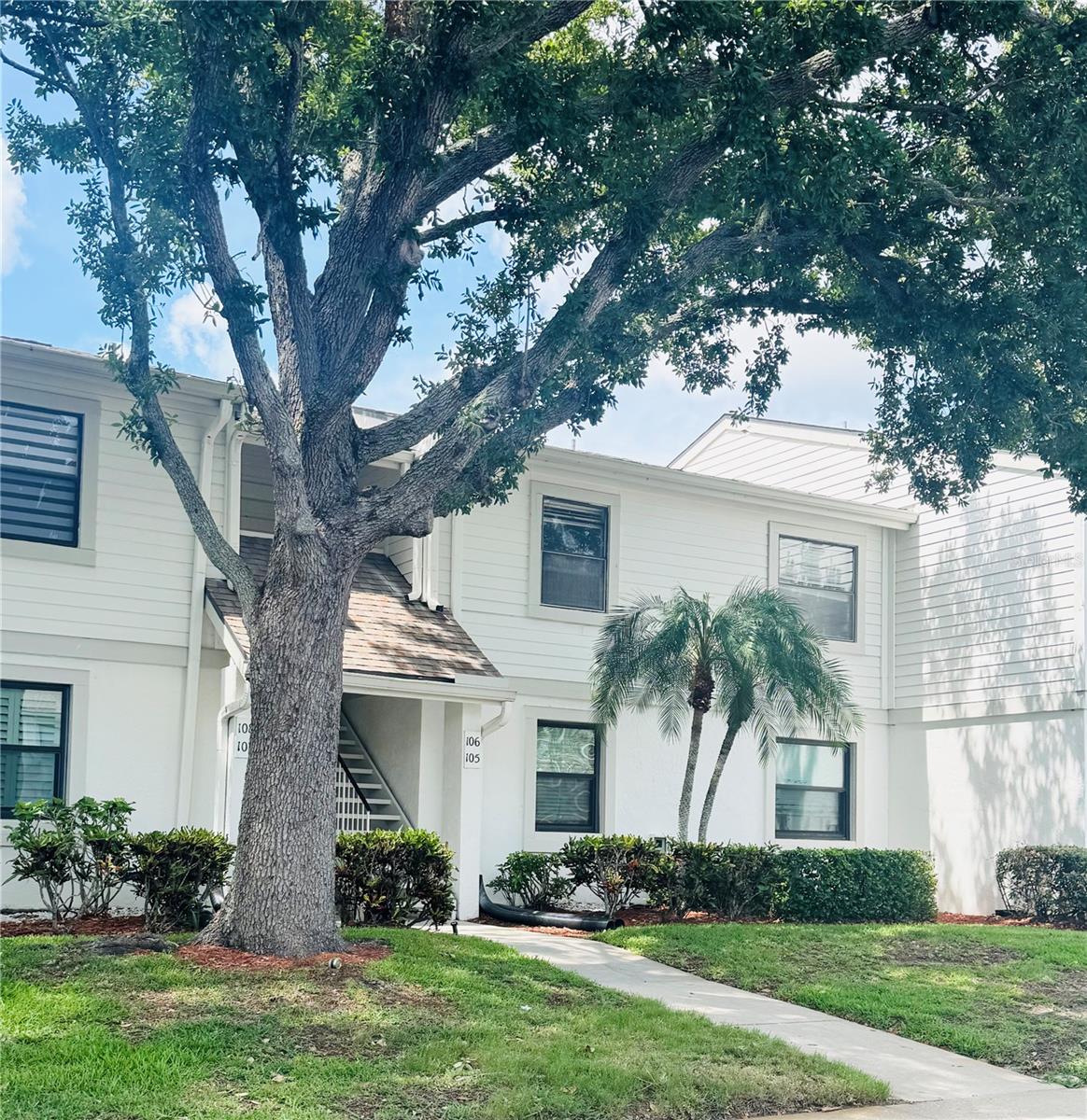 106 Windward Pl photo 1