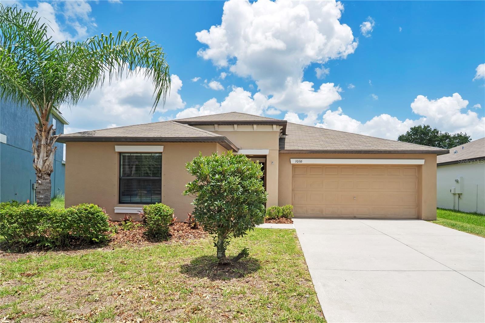 10116 Carloway Hills Dr photo 1