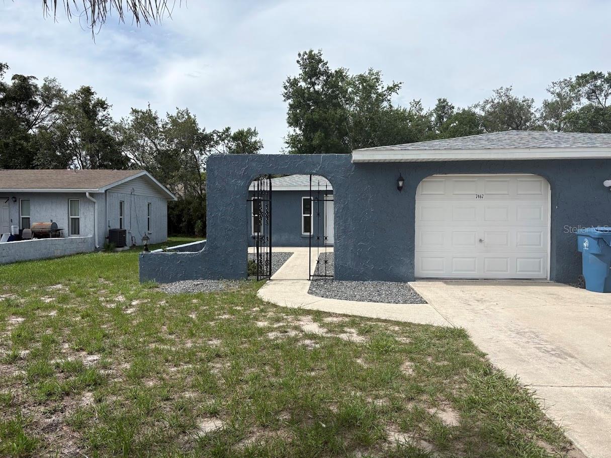 7467 Mead Dr photo 1