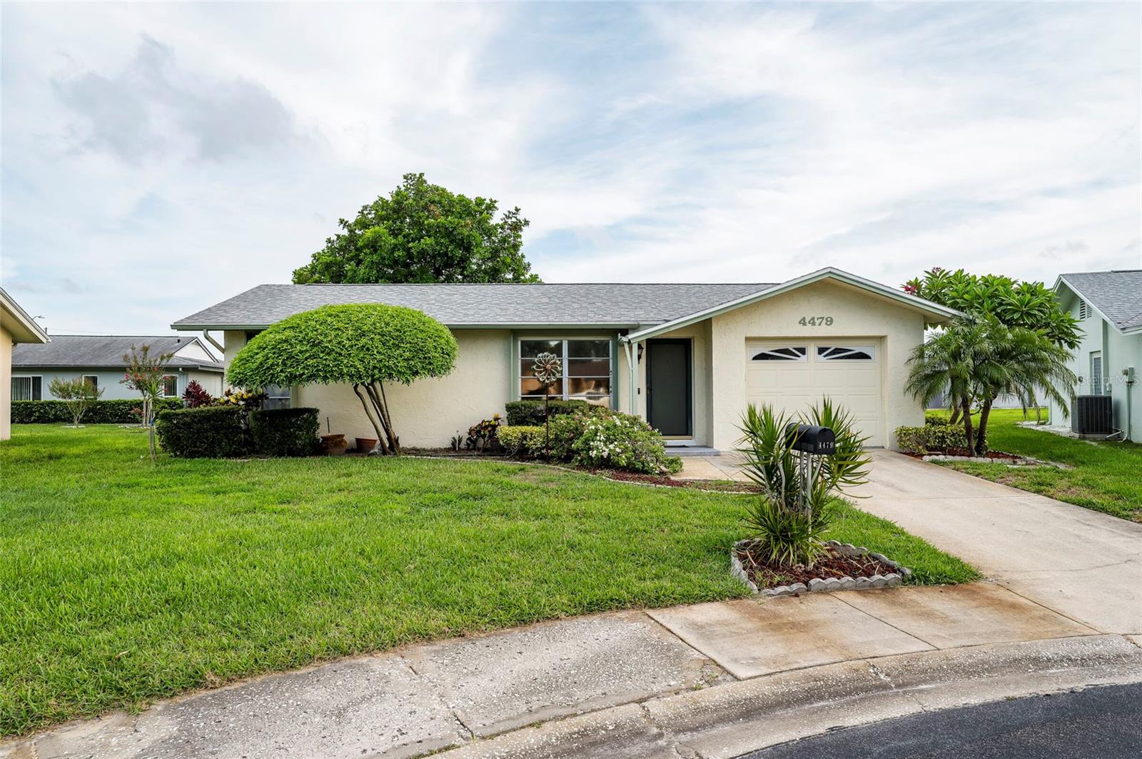4479 Michigan Ln