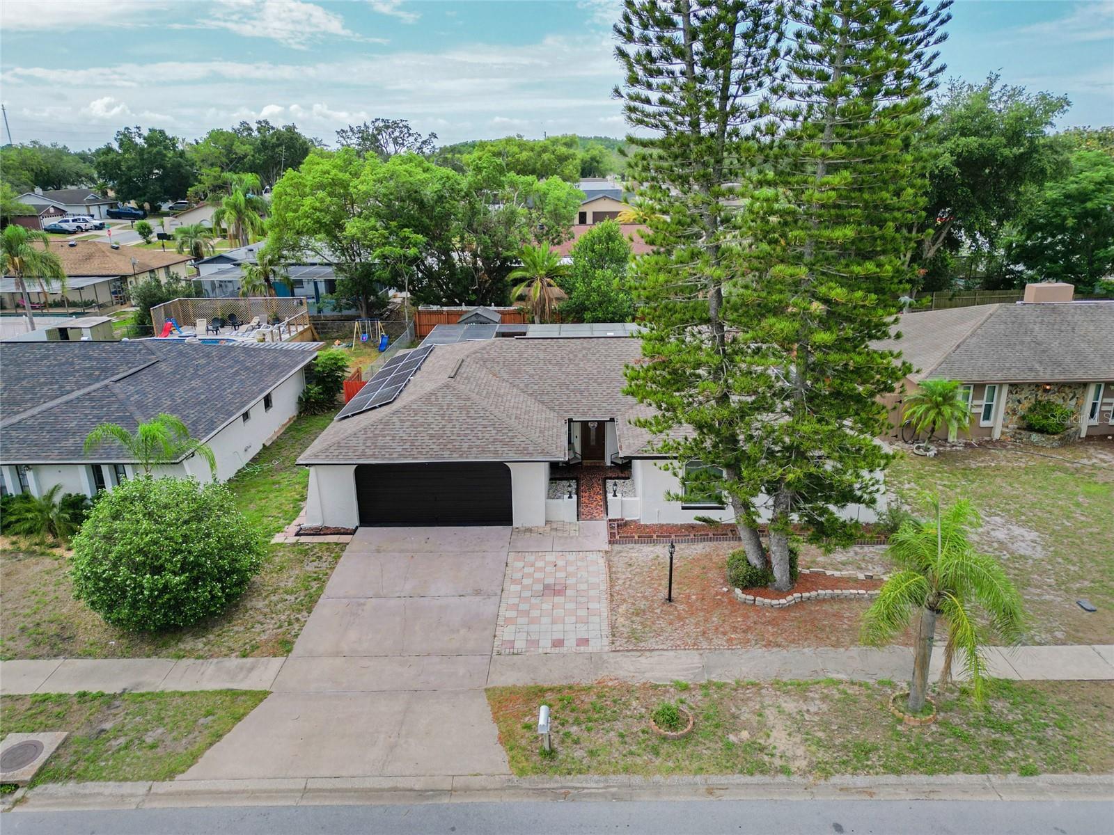 10951 Peppertree Ln photo 1
