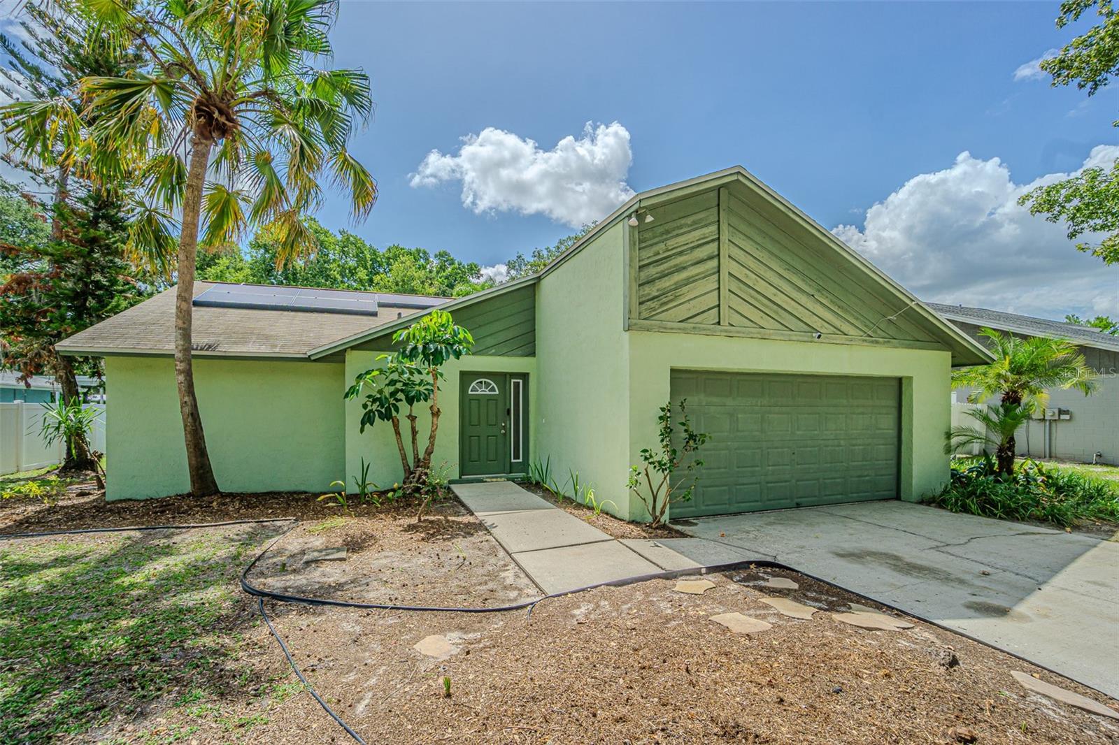 18425 Swan Lake Dr