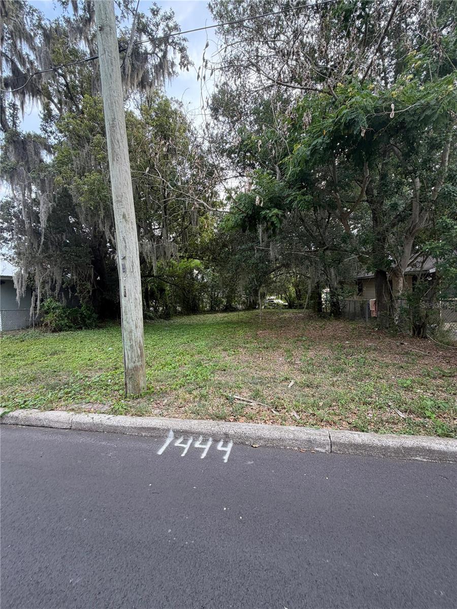 1444 Kettles Ave