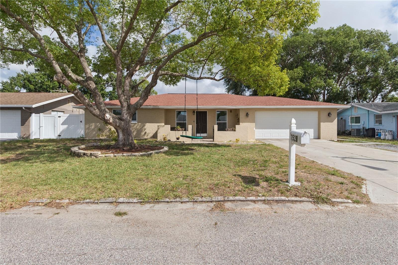 7528 Scottie Dr photo 1